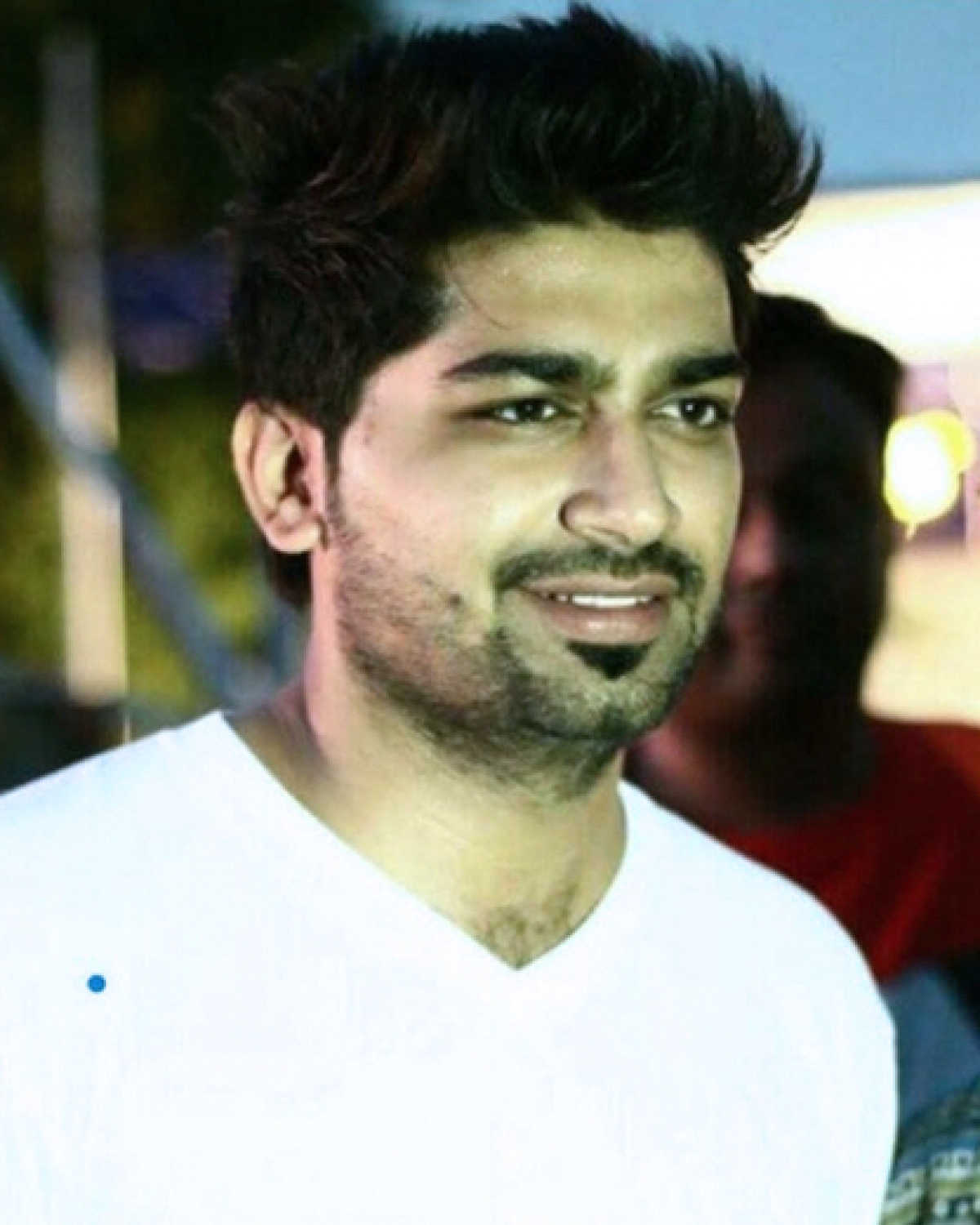 Malhar Thakar movies, filmography, biography and songs - Cinestaan.com