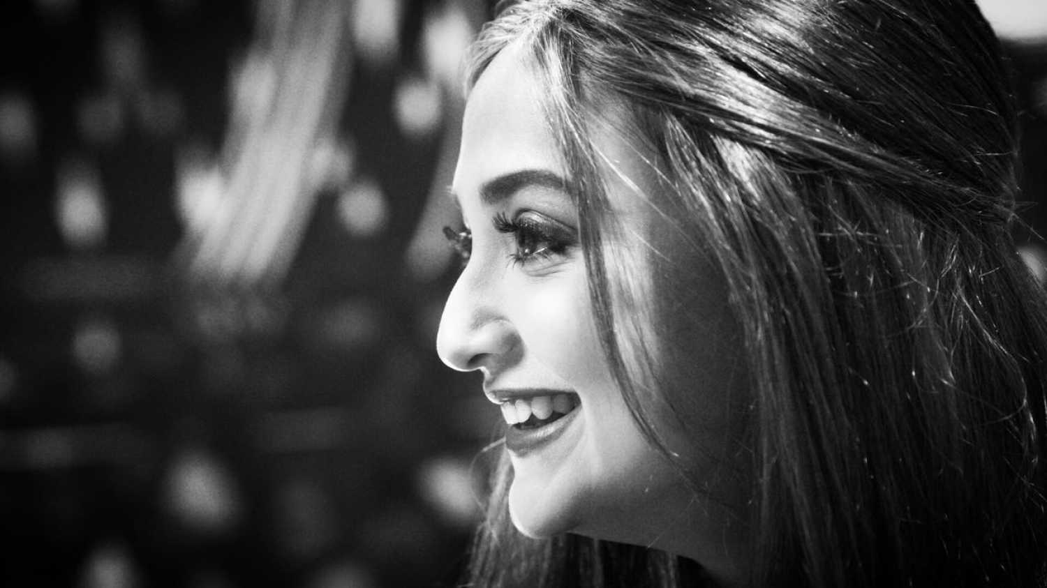 Monali Thakur movies, filmography, biography and songs 