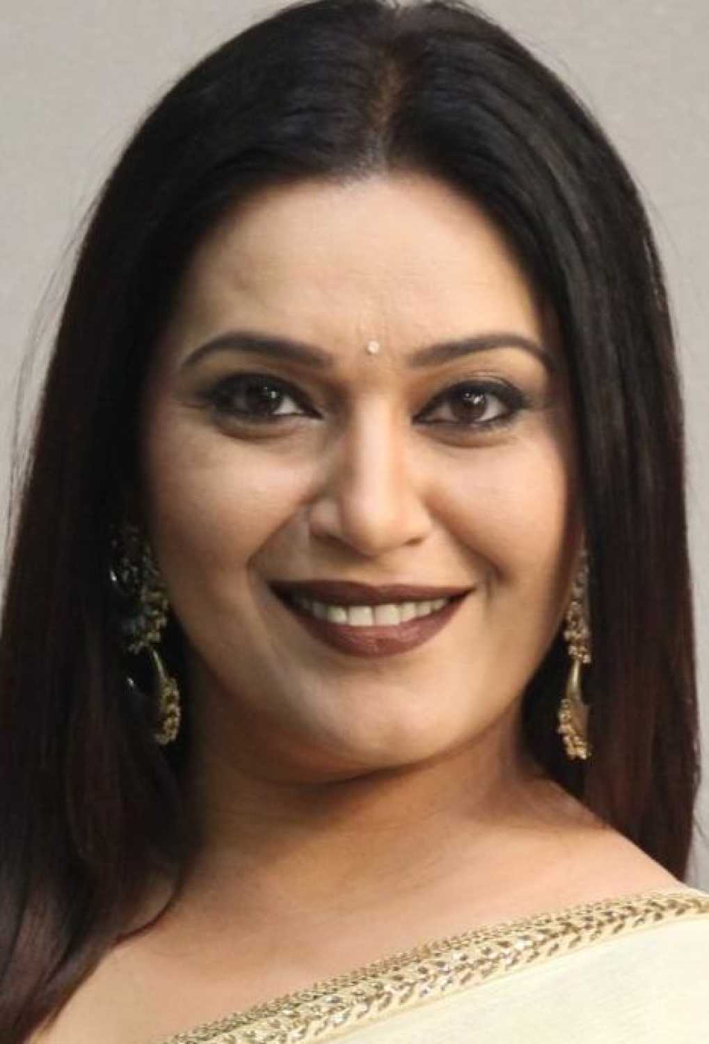 Niki Walia movies, filmography, biography and songs 