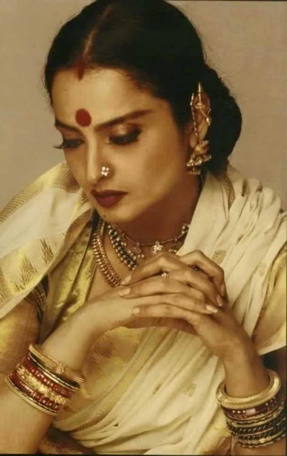 Rekha movies, filmography, biography and songs - Cinestaan.com