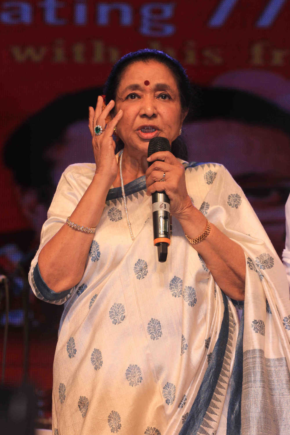 Asha Bhosle: From underdog to queen of versatility