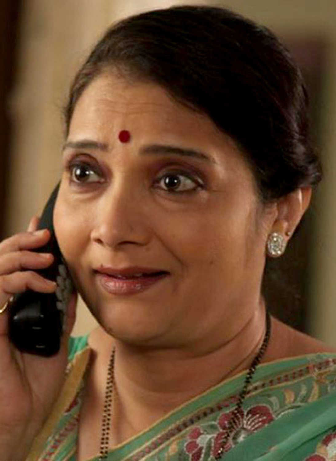 Ila Bhate movies, filmography, biography and songs 