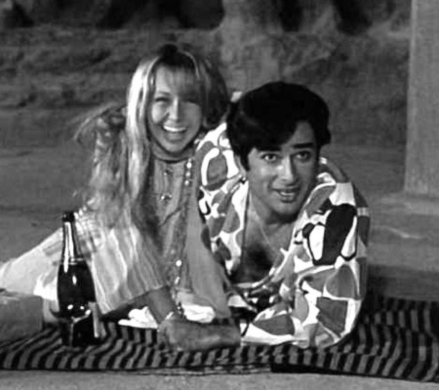 Jennifer Kapoor movies, filmography, biography and songs 