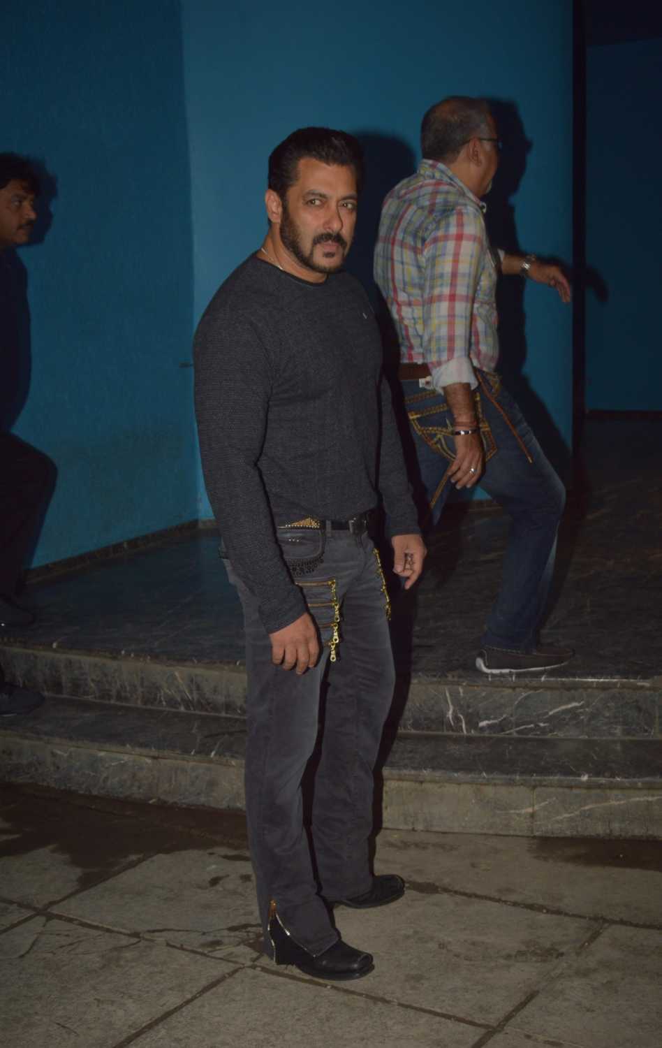 Arbaaz Khan assembles his &lsquo;khandaan&rsquo; to celebrate his 50th birthday