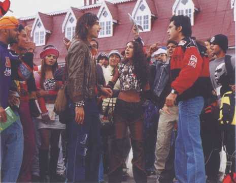 Main Hoon Na (2004) Photo Gallery: Posters & Movie Stills 